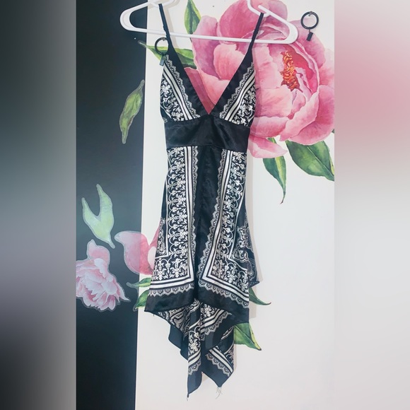 PLASTIC BRAND🩶Silky, Satin Flowy Camisole - Picture 4 of 10